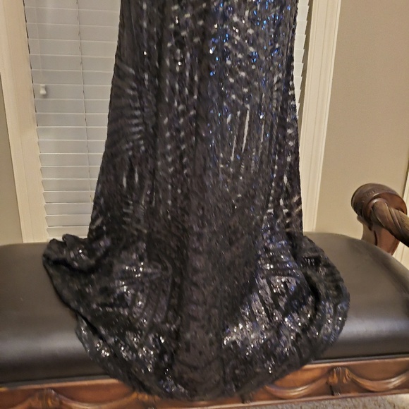 Sequince Black Cocktail Dress - Picture 7 of 7